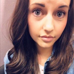 Meet your Posher, Megan